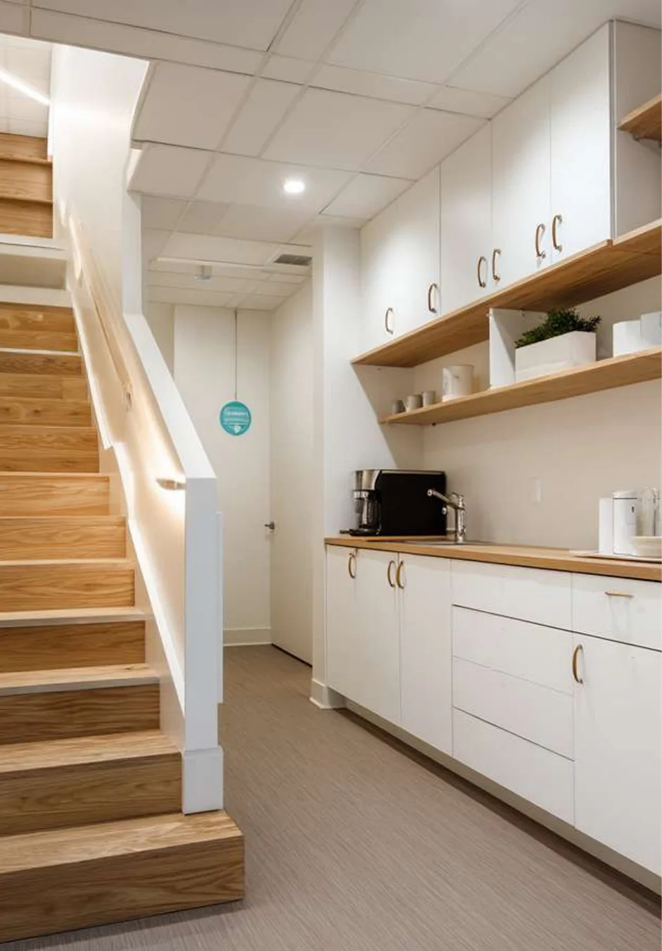 Nonstop PhysioCare clinic location 10 - Modern physiotherapy center with advanced equipment